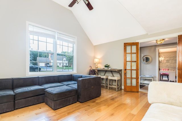 2 Barnes Drive, Stratham, NH 03885