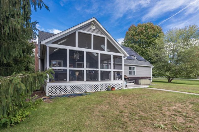 2 Barnes Drive, Stratham, NH 03885