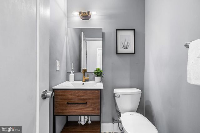 401 S CHESTER, Baltimore, MD 21231