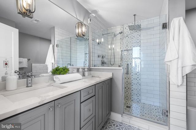 401 S CHESTER, Baltimore, MD 21231