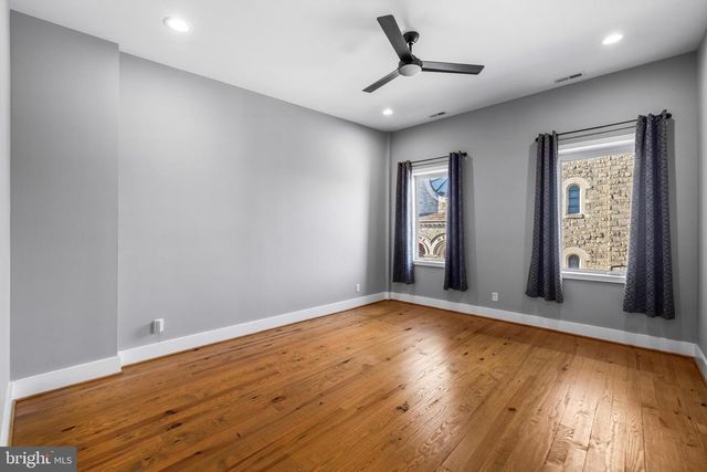 401 S CHESTER, Baltimore, MD 21231