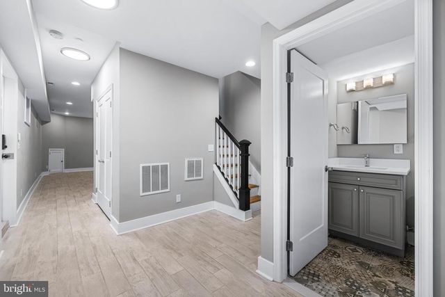 401 S CHESTER, Baltimore, MD 21231