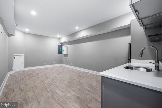 401 S CHESTER, Baltimore, MD 21231