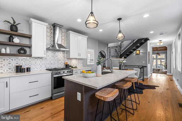 401 S CHESTER, Baltimore, MD 21231