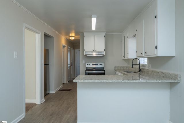 111 Susan Avenue, Honea Path, SC 29654