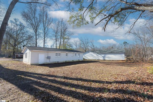 111 Susan Avenue, Honea Path, SC 29654