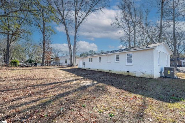 111 Susan Avenue, Honea Path, SC 29654