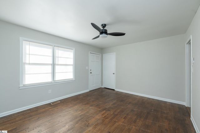 111 Susan Avenue, Honea Path, SC 29654