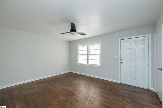 111 Susan Avenue, Honea Path, SC 29654