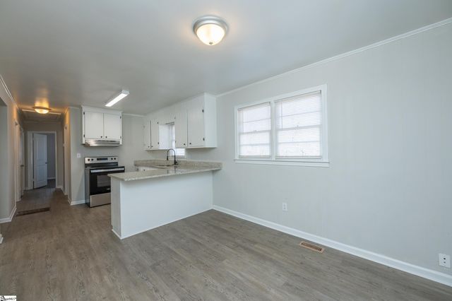 111 Susan Avenue, Honea Path, SC 29654