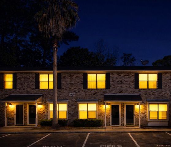 1920 Tropicana Road 10-E, North Charleston, SC 29406