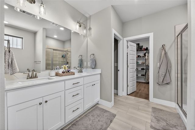 2220 Langford Street, Pea Ridge, AR 72751