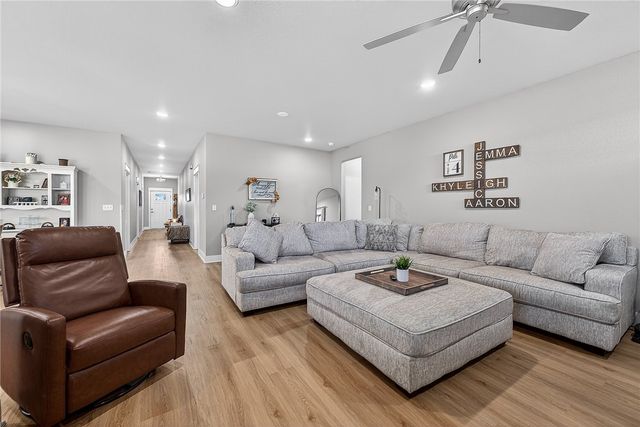 2220 Langford Street, Pea Ridge, AR 72751