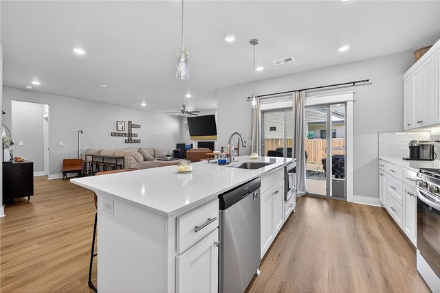 2220 Langford Street, Pea Ridge, AR 72751