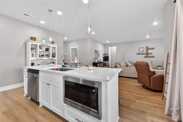 2220 Langford Street, Pea Ridge, AR 72751