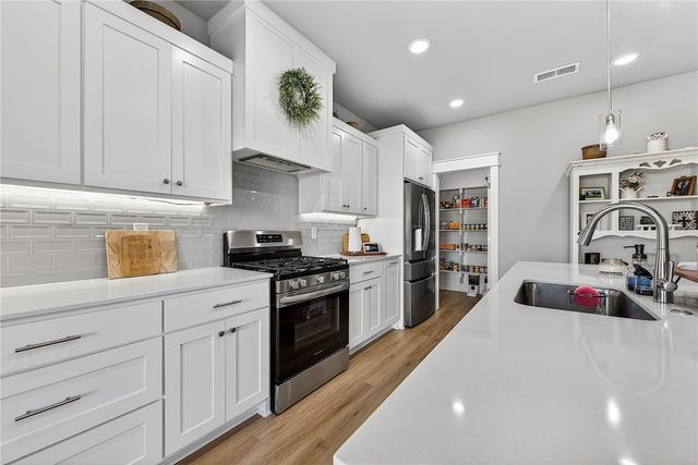 2220 Langford Street, Pea Ridge, AR 72751