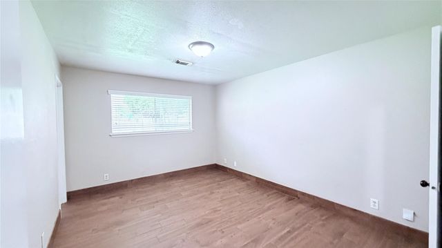 7003 Captain Drive, Houston, TX 77036