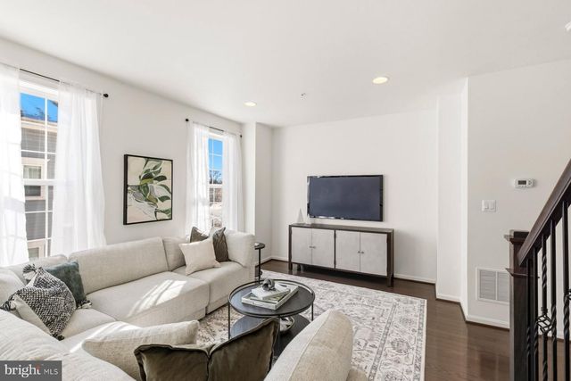 7205 BARRY LN, Elkridge, MD 21075