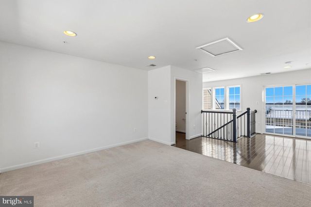 7205 BARRY LN, Elkridge, MD 21075