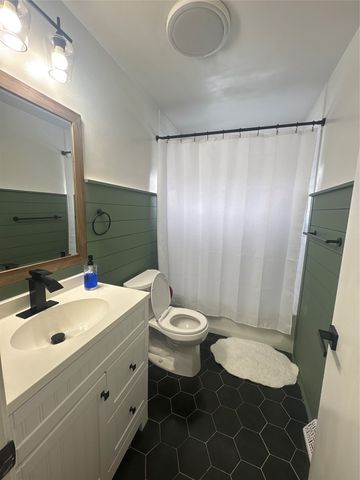 4325 GENESEE Avenue, Erie, PA 16510