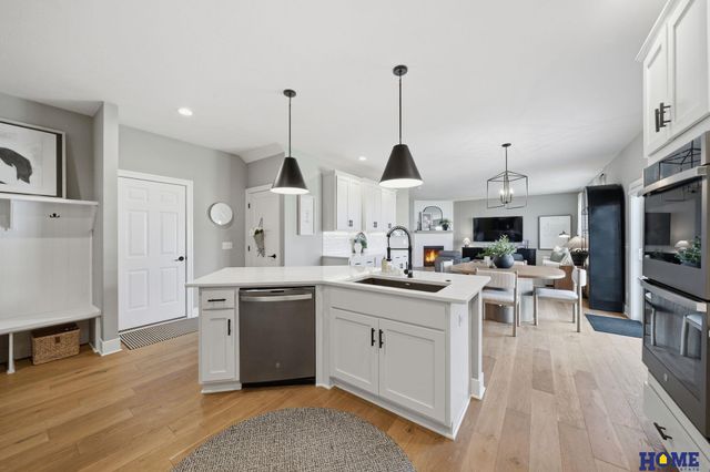 3132 Abbotsford Lane, Roca, NE 68430
