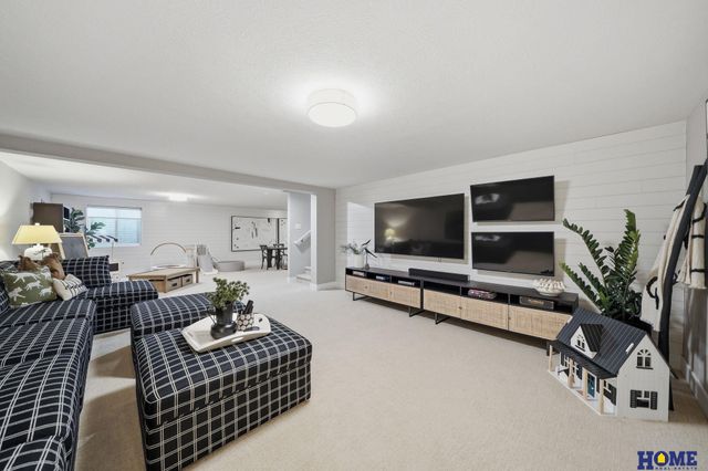 3132 Abbotsford Lane, Roca, NE 68430
