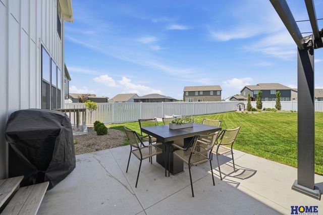 3132 Abbotsford Lane, Roca, NE 68430