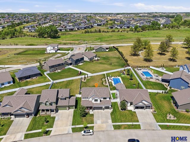 3132 Abbotsford Lane, Roca, NE 68430