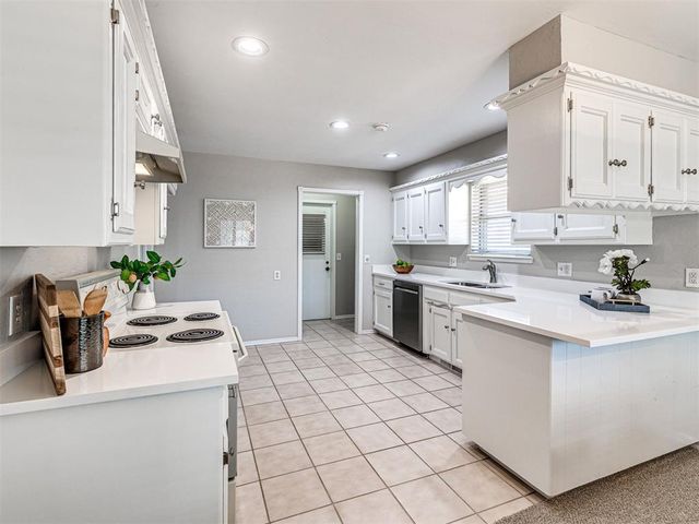 700 E 35th Street, Edmond, OK 73013