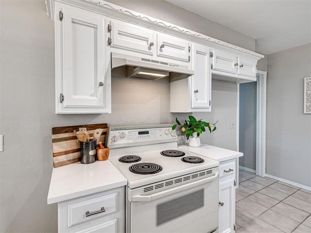 700 E 35th Street, Edmond, OK 73013