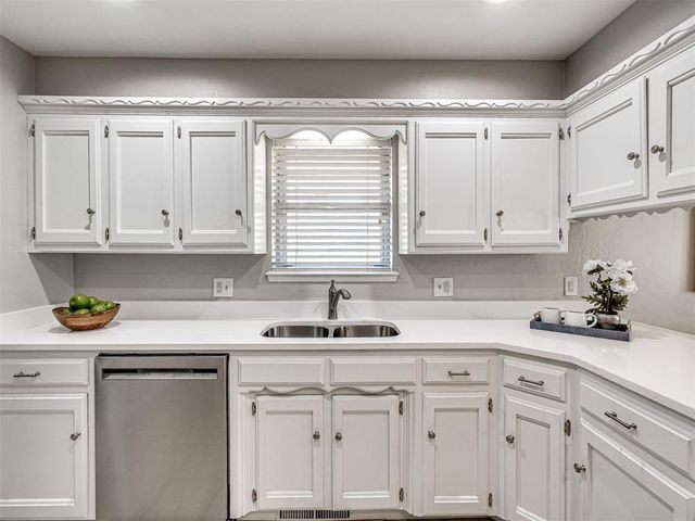 700 E 35th Street, Edmond, OK 73013