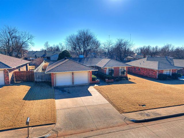 700 E 35th Street, Edmond, OK 73013