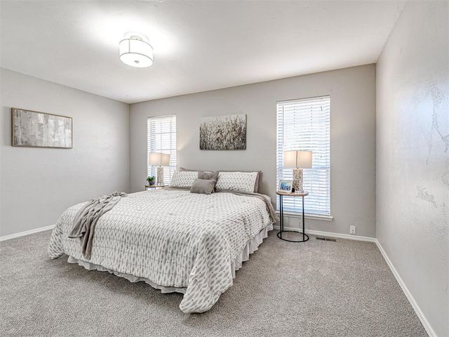 700 E 35th Street, Edmond, OK 73013