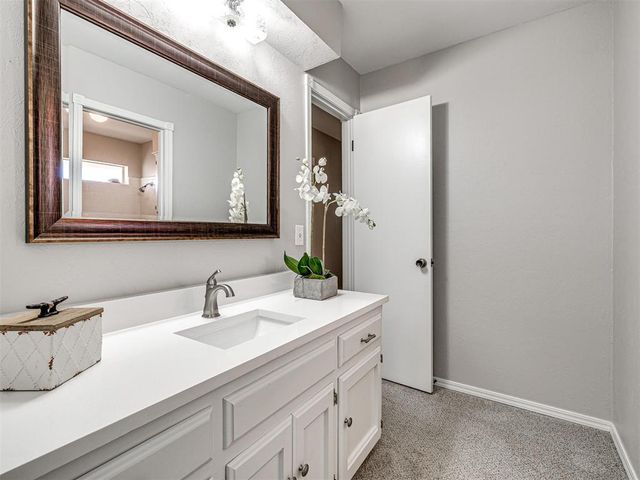 700 E 35th Street, Edmond, OK 73013