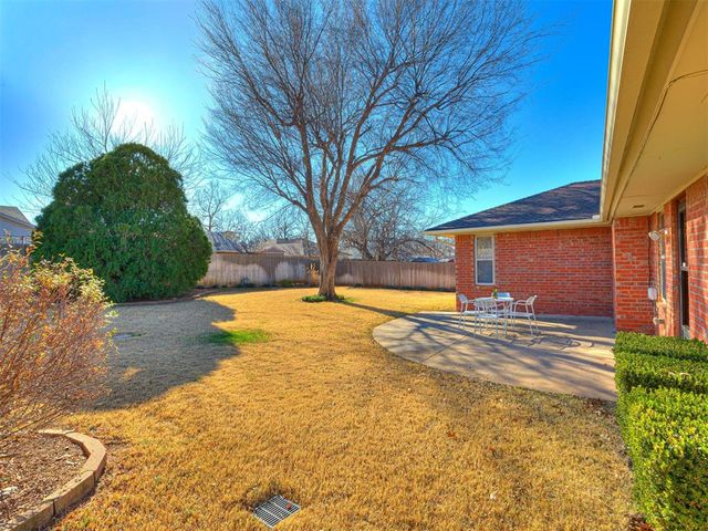 700 E 35th Street, Edmond, OK 73013