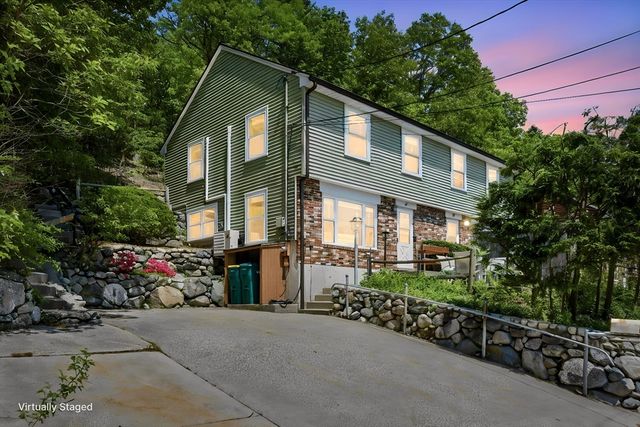 41 Mountain St 41, Woburn, MA 01801