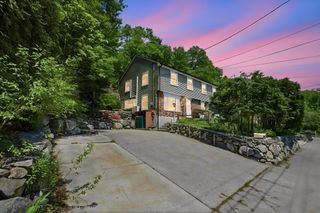 41 Mountain St 41, Woburn, MA 01801
