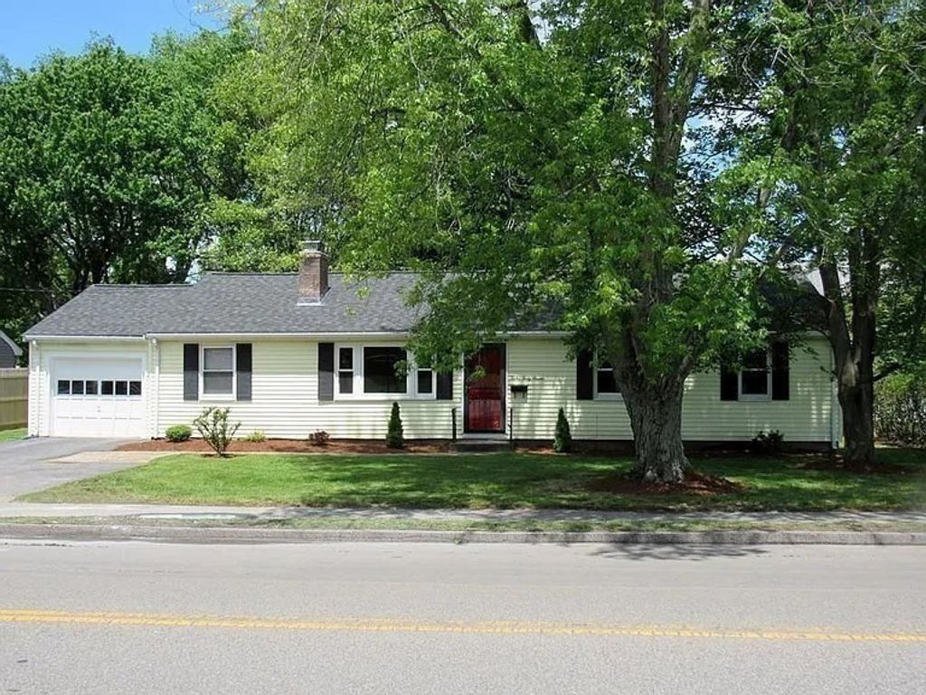 1247 Trapelo Rd, Waltham, MA 02451
