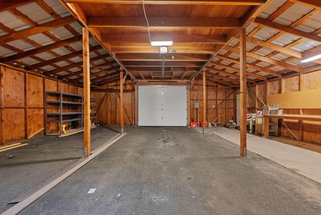 69255 Crooked Horseshoe Road, Sisters, OR 97759