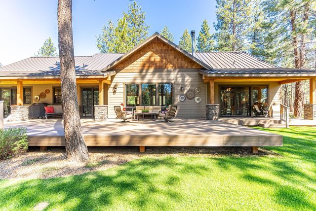 69255 Crooked Horseshoe Road, Sisters, OR 97759