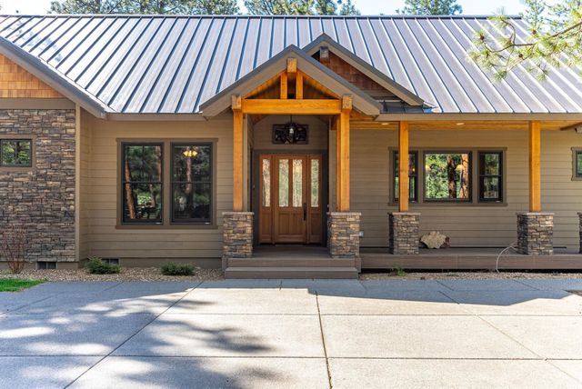 69255 Crooked Horseshoe Road, Sisters, OR 97759