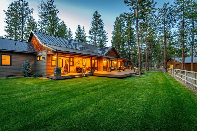 69255 Crooked Horseshoe Road, Sisters, OR 97759