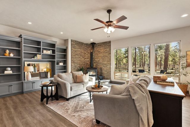 69255 Crooked Horseshoe Road, Sisters, OR 97759