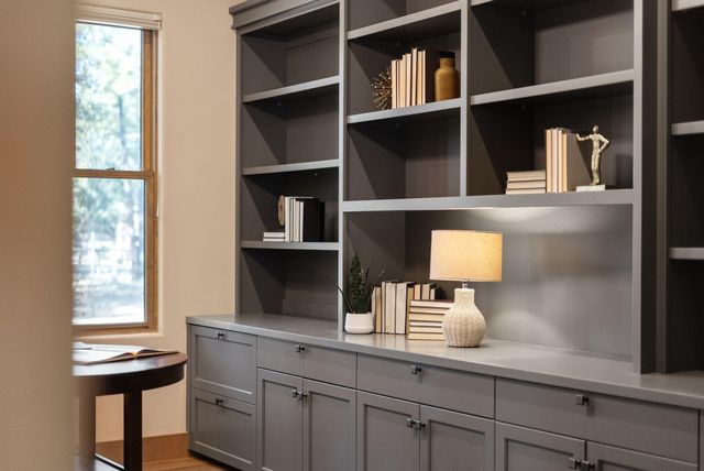 69255 Crooked Horseshoe Road, Sisters, OR 97759