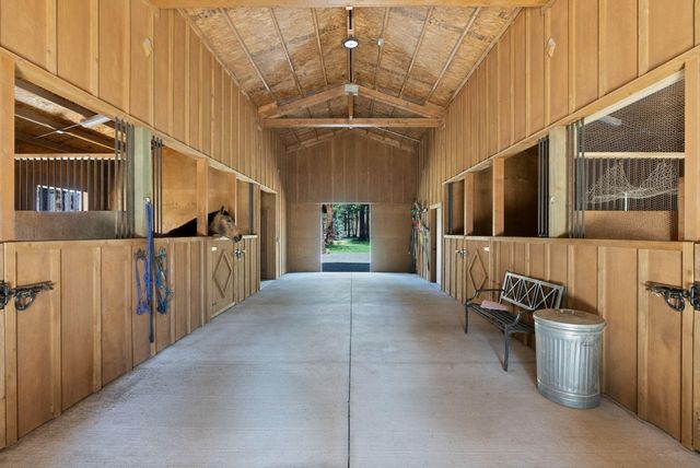 69255 Crooked Horseshoe Road, Sisters, OR 97759