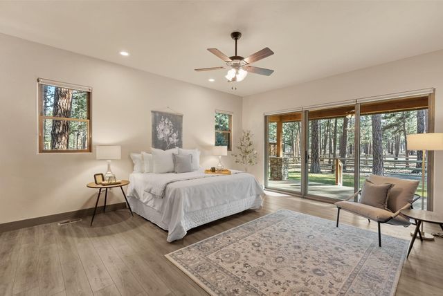 69255 Crooked Horseshoe Road, Sisters, OR 97759