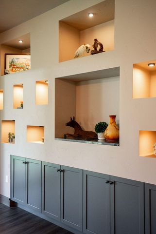 69255 Crooked Horseshoe Road, Sisters, OR 97759