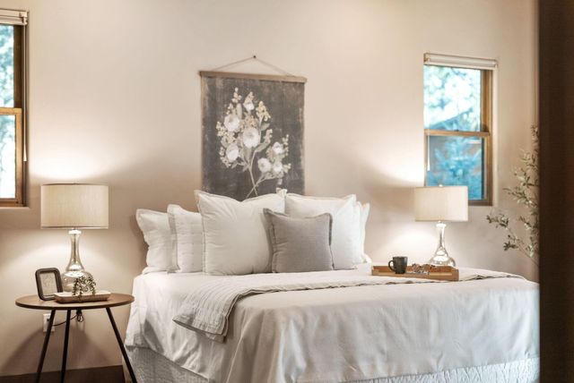 69255 Crooked Horseshoe Road, Sisters, OR 97759