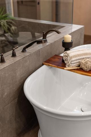 69255 Crooked Horseshoe Road, Sisters, OR 97759