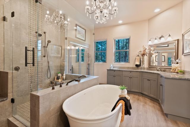 69255 Crooked Horseshoe Road, Sisters, OR 97759